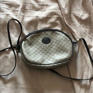 Vintage Gucci crossbody
